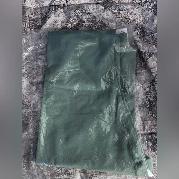 Brand new Nike One Luxe lightweight green leggings. - Picture 5 of 6